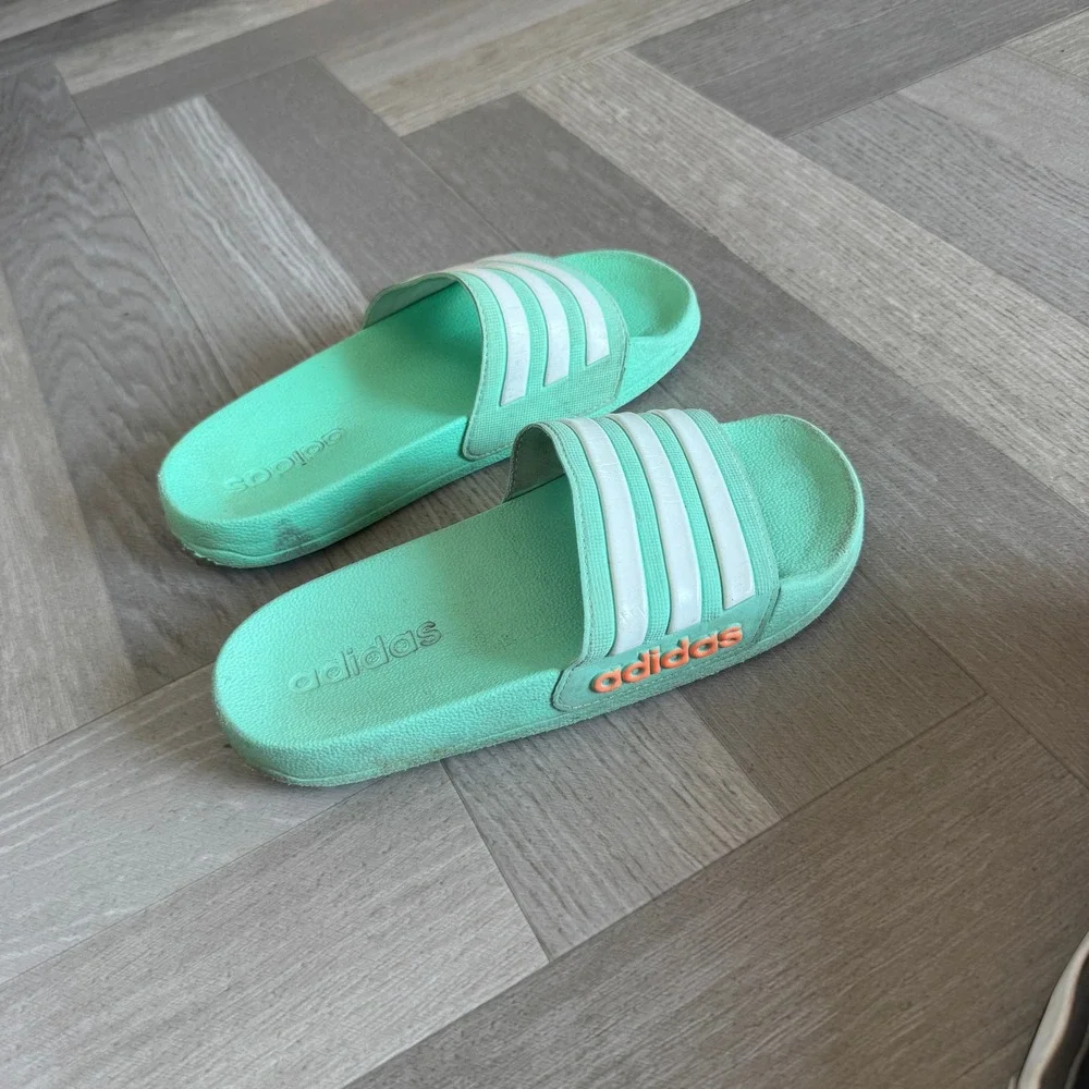 Adidas Adilette Shower Slides Mint Green White Stripes Orange Logo US 3 Kids